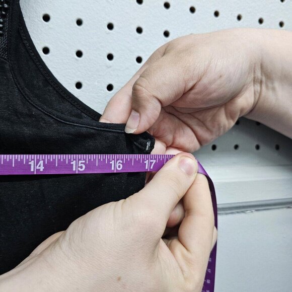 Lucy & Laurel Decorative Racerback Tank Top Women's M (Black) - Picture 8 of 9